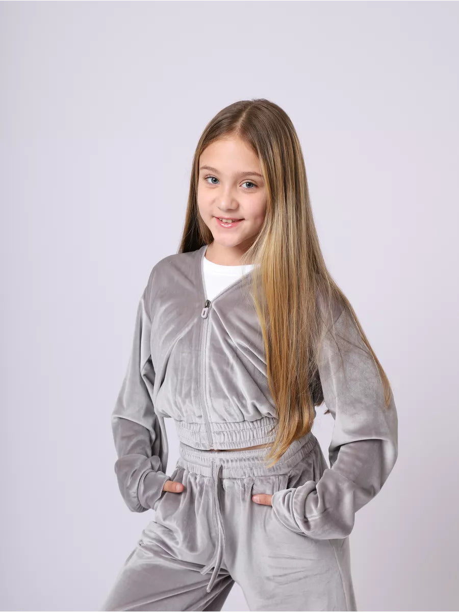 Levoire | Confortable ensemble de sport pour filles en chapeau en velours et sweat-shirt Gris