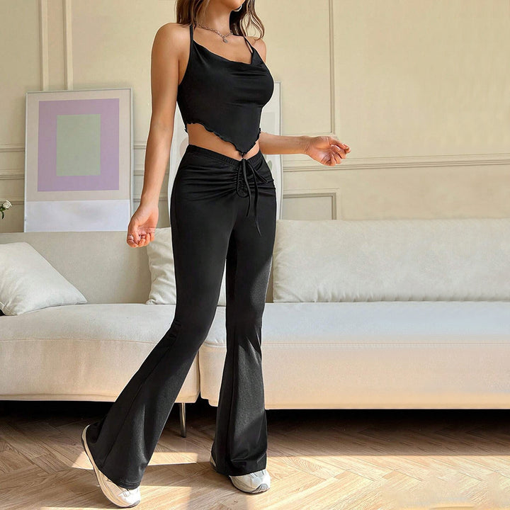Ensemble deux pièces de sport pour femme avec un haut respectueux de la peau et un pantalon ajusté Levoire