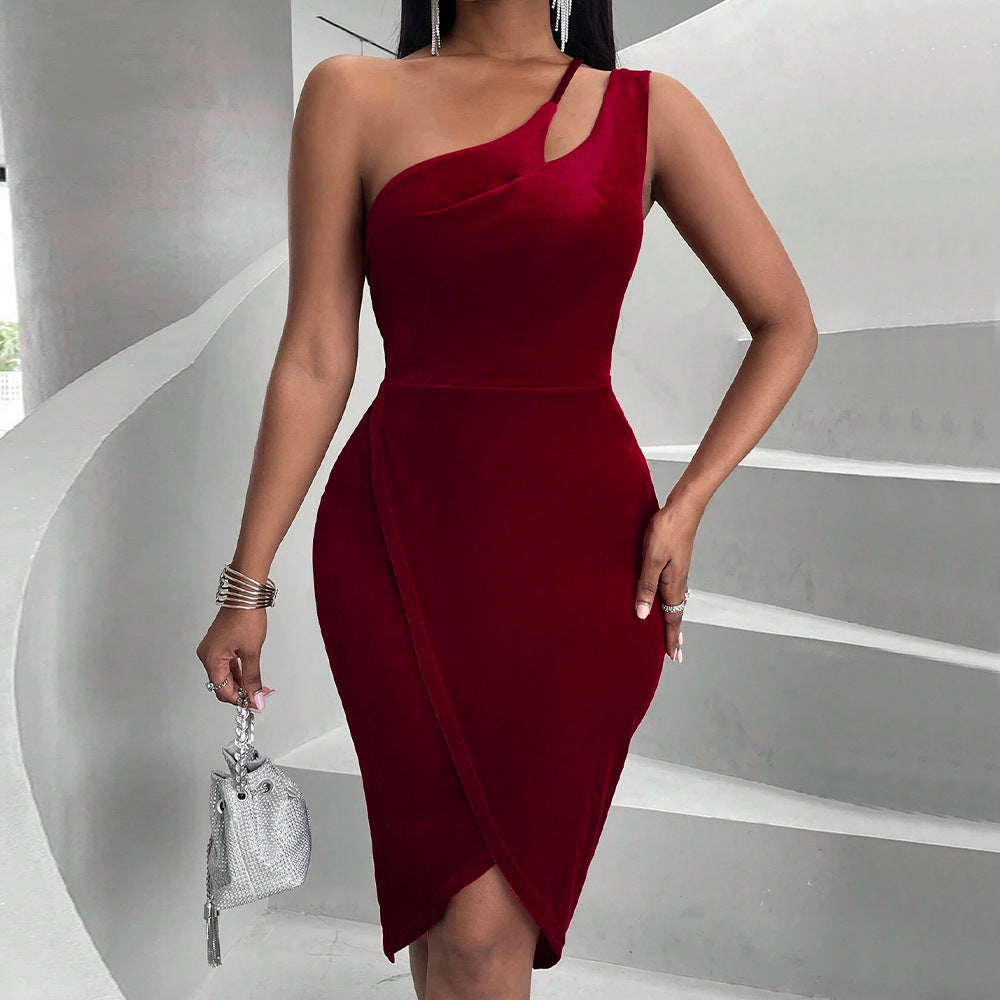Robe portefeuille pour femmes avec coupe asymétrique et décolleté élégant en cascade Levoire