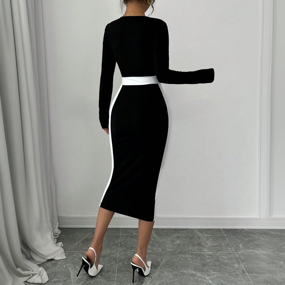 Robe midi ajustée pour femmes avec décolleté carré et accents contrastants Levoire