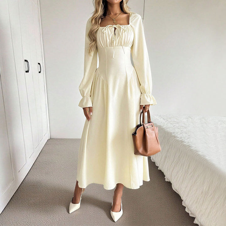 Robe maxi élégante pour femmes avec cordon de serrage sophistiqué et manches bouffantes Levoire