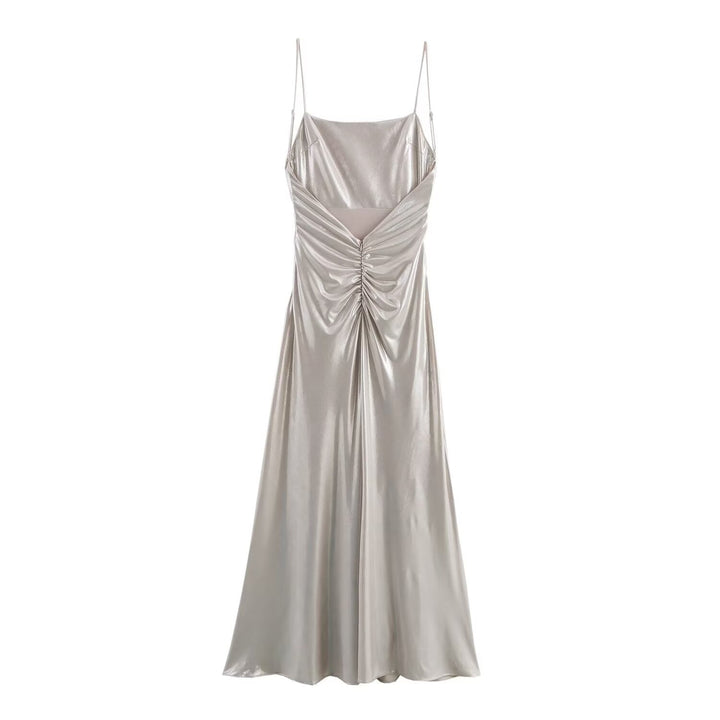 Levoire | Robe maxi à bretelles spaghetti recouverte de feuille métallique brillante