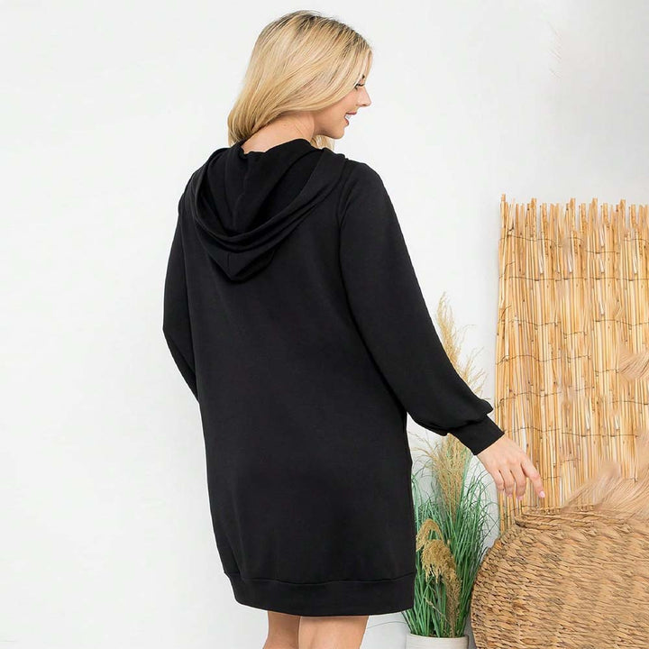 Robe hoodie pour femmes avec des manches bouffantes élégantes et une poche kangourou pratique Levoire