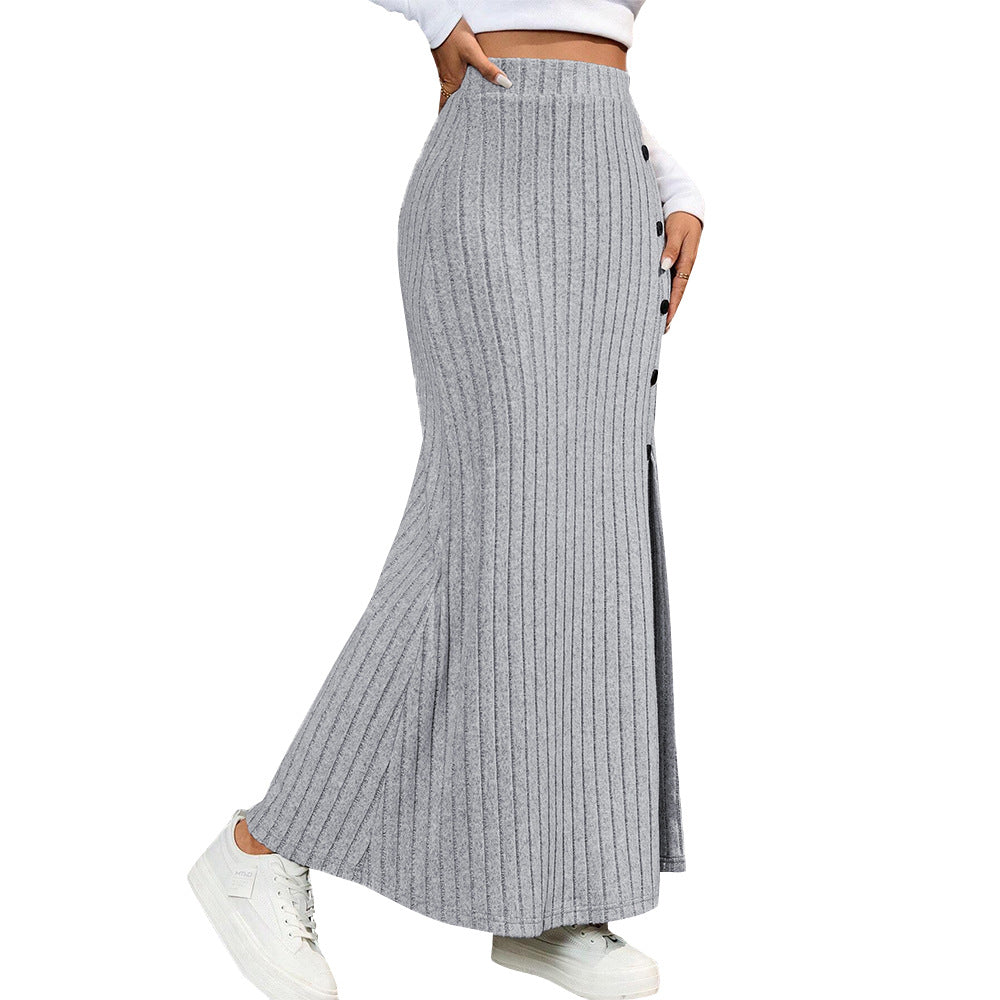 Jupe maxi en tricot pour femmes avec détails de boutons et fente latérale Levoire