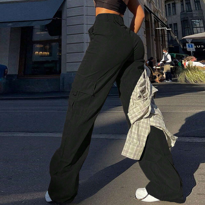 Pantalon cargo femme à coupe large et poches fonctionnelles Levoire