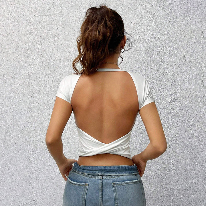 T-shirt basique à manches courtes pour femmes avec une coupe ajustée Levoire