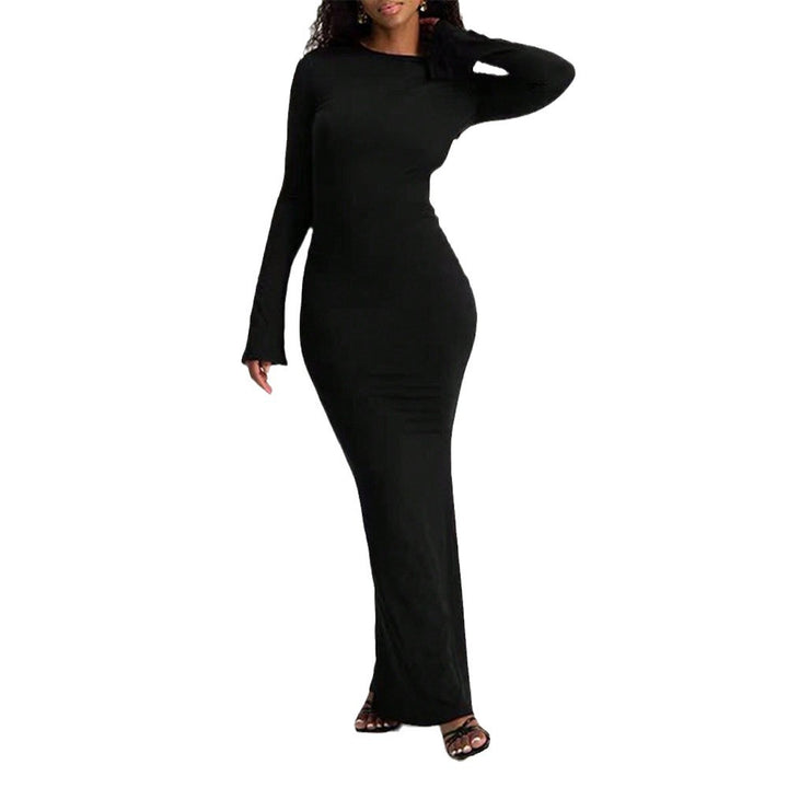 Robe maxi élégante à manches longues pour femme avec une silhouette près du corps et un décolleté en forme de clé Levoire