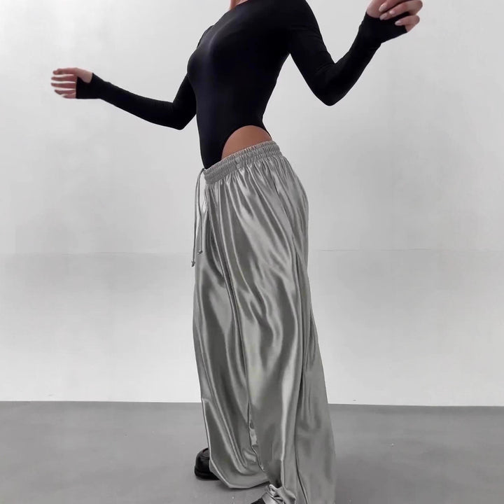 Pantalons en satin élégants et légers pour femmes Levoire