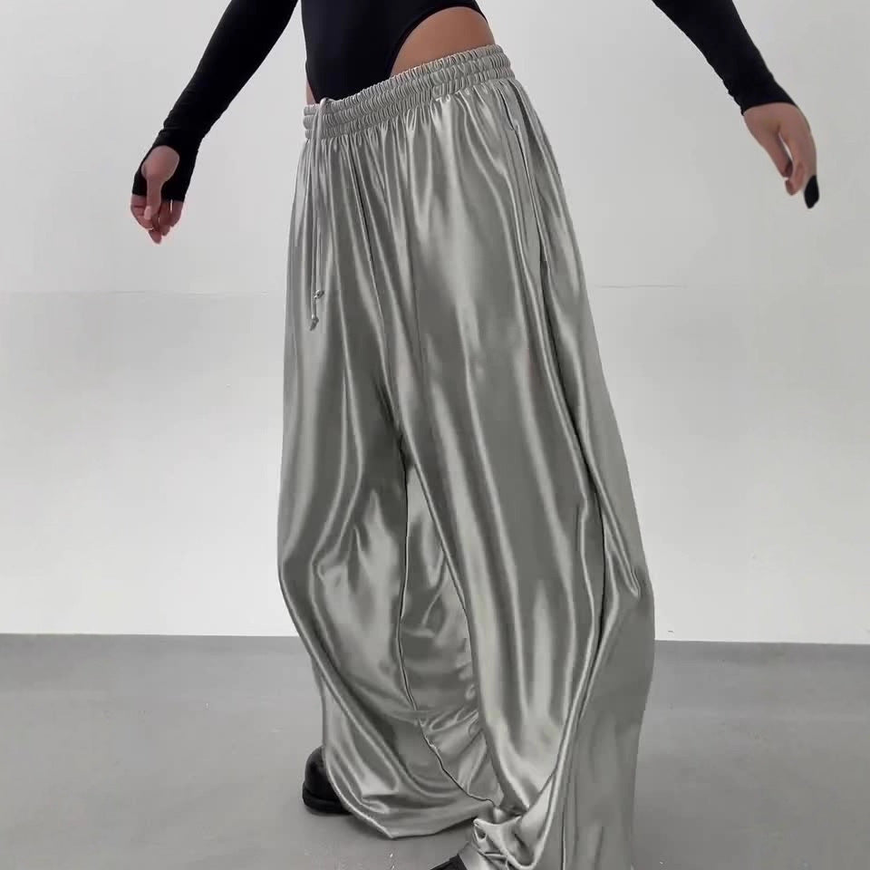 Pantalons en satin élégants et légers pour femmes Levoire