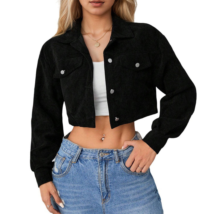 Veste en velours côtelé courte pour femmes avec des détails à la mode et des poches pratiques Levoire