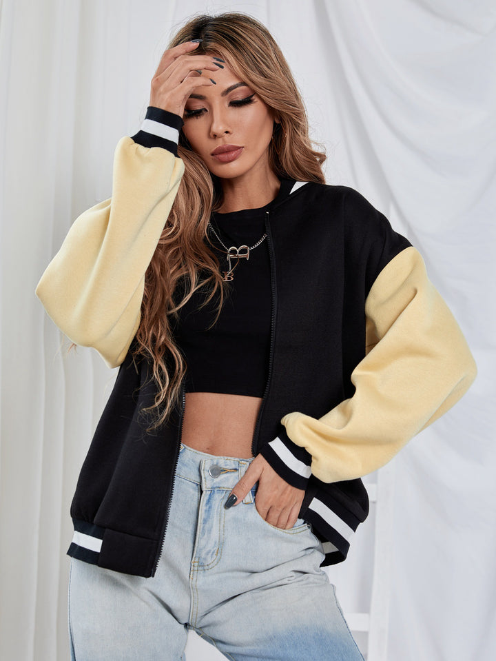 Veste de sport pour femmes avec des couleurs tendance et une coupe décontractée Levoire