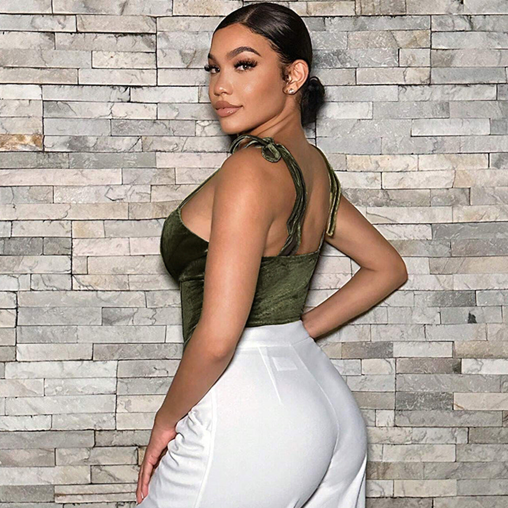 Top en velours élégant pour femmes avec décolleté en V profond et bretelles réglables Levoire
