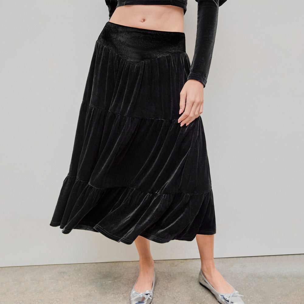 Ensemble élégant pour femmes composé d'une chemise à volants et d'une jupe maxi fluide Levoire