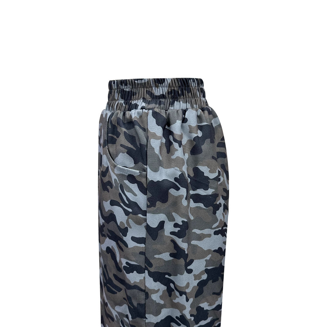 Pantalons cargo larges pour femmes avec imprimé camouflage moderne Levoire