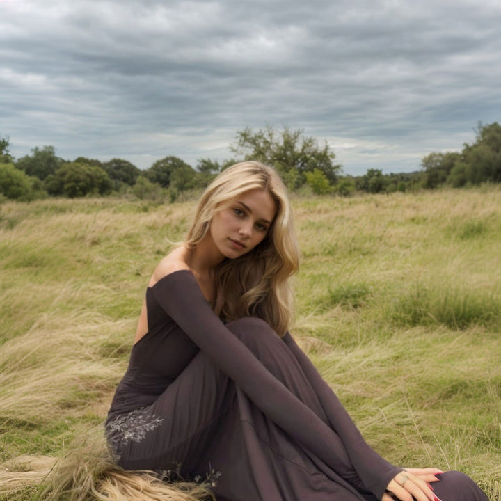 Robe maxi élégante à manches longues pour femmes en jersey doux avec une coupe ajustée Levoire