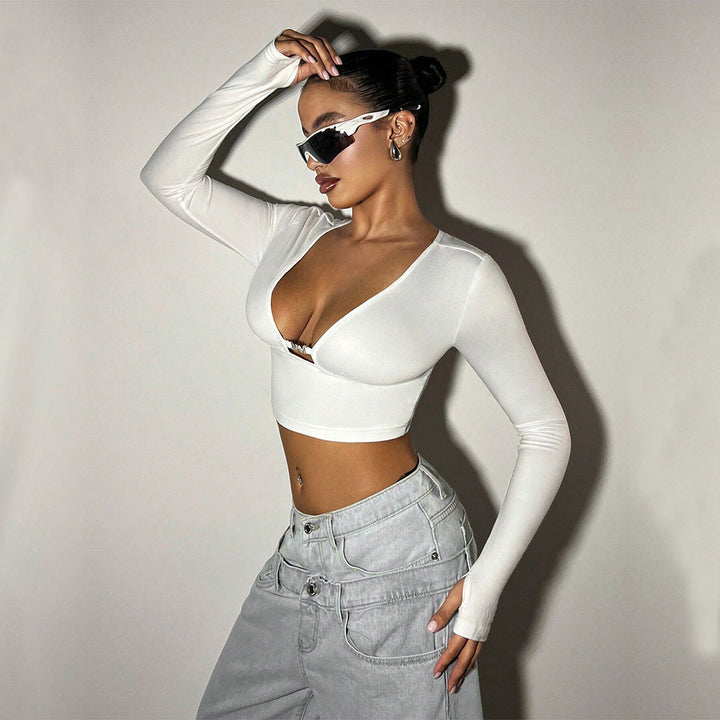 Haut femme court à manches longues avec décolleté en V profond et boucle décorative Levoire