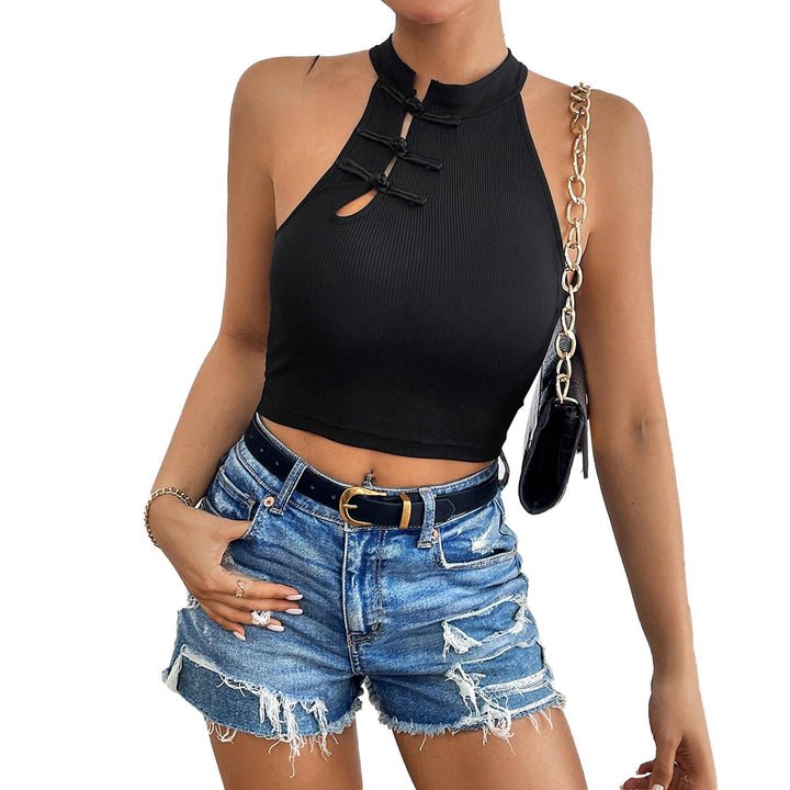 Haut court élégant pour femmes avec patte de bouton pratique et col haut Levoire