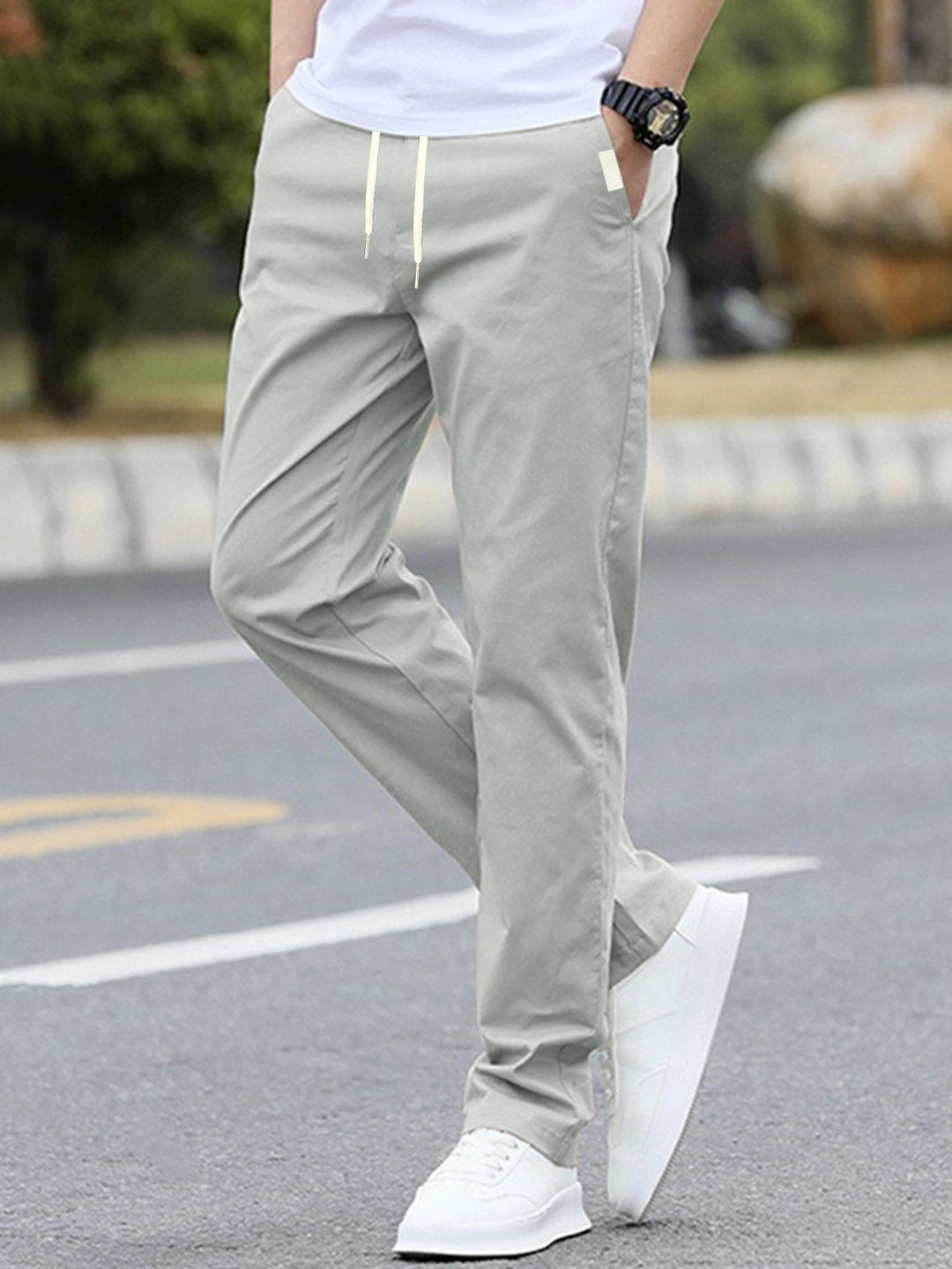 Pantalons de loisirs sportifs pour hommes avec taille élastique et poches latérales modernes Avriane