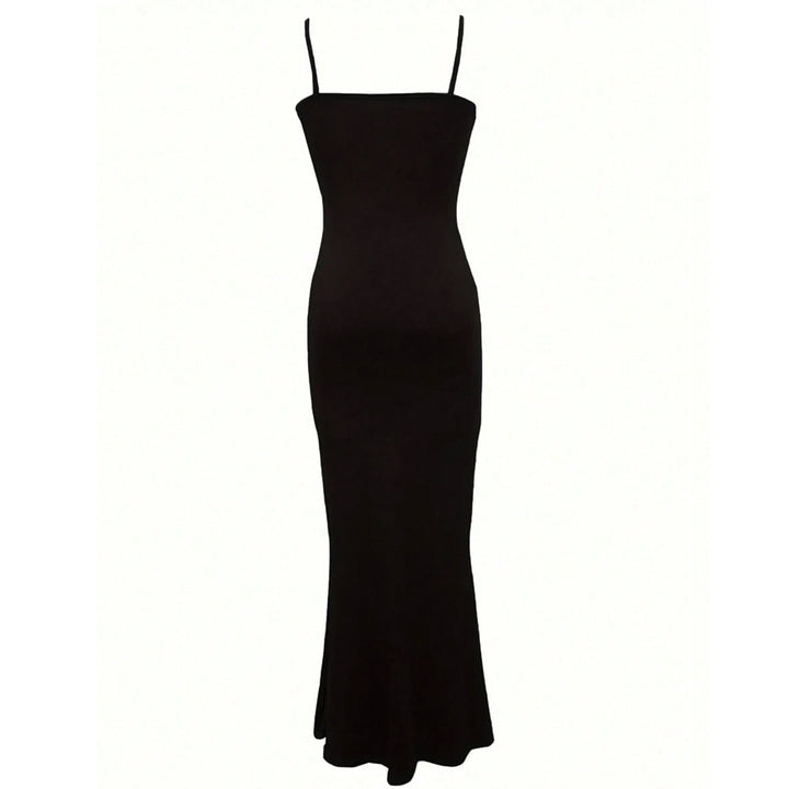 Robe maxi élégante pour femme avec des bretelles spaghetti étroites et une coupe fluide Levoire