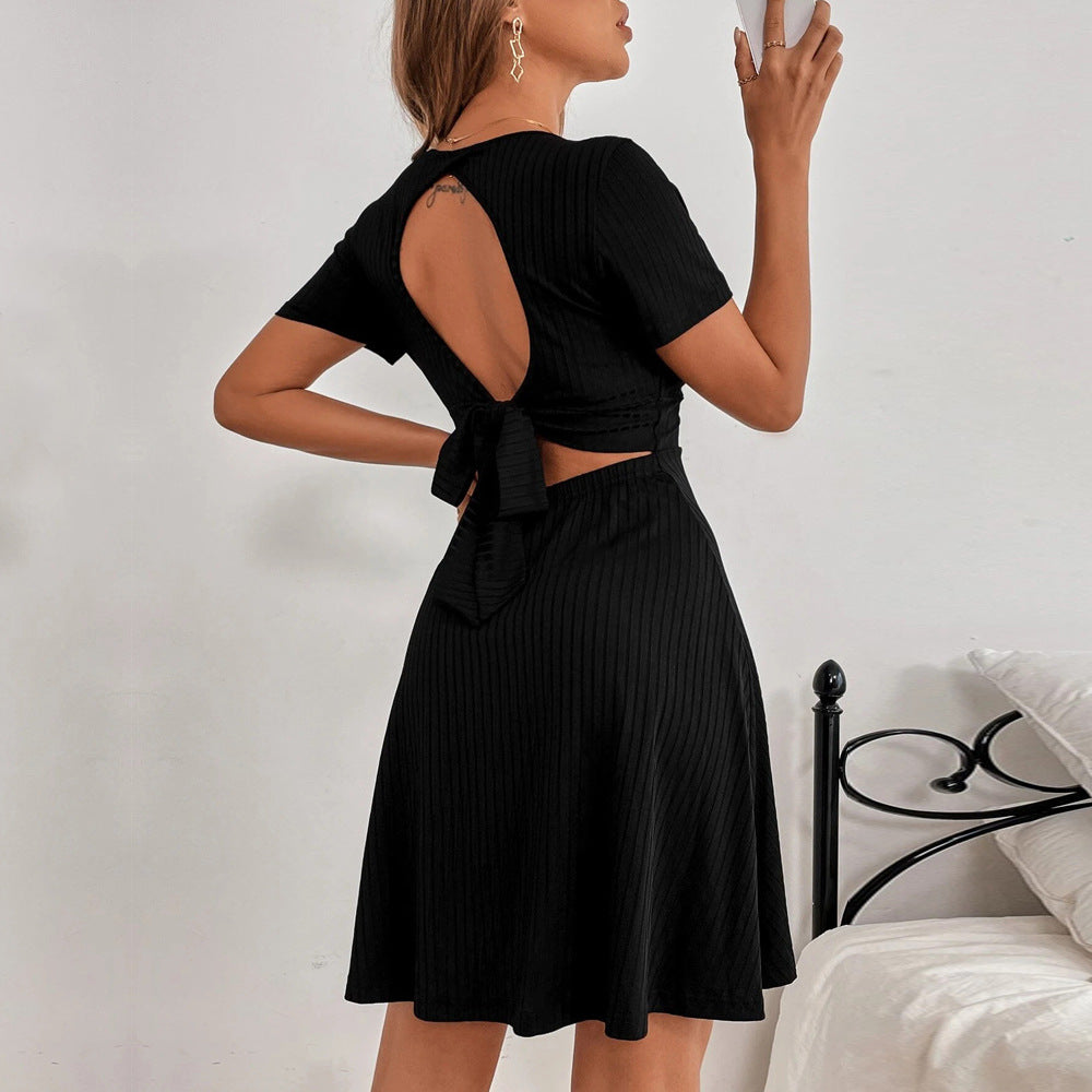Robe décontractée pour femme avec dos ouvert et détail en nœud Levoire