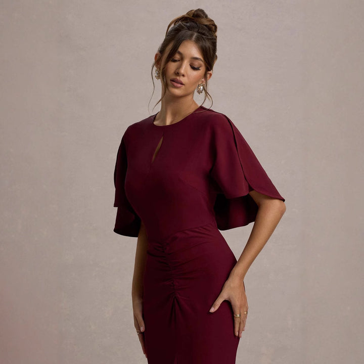 Robe de soirée élégante pour femmes avec coupe fluide et manches courtes à la mode Levoire