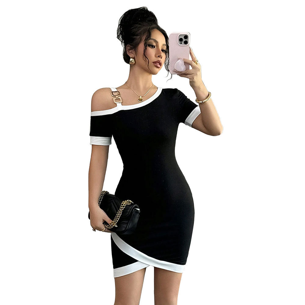 Robe mini moulante pour femmes avec décolleté asymétrique et sangle décorative Levoire