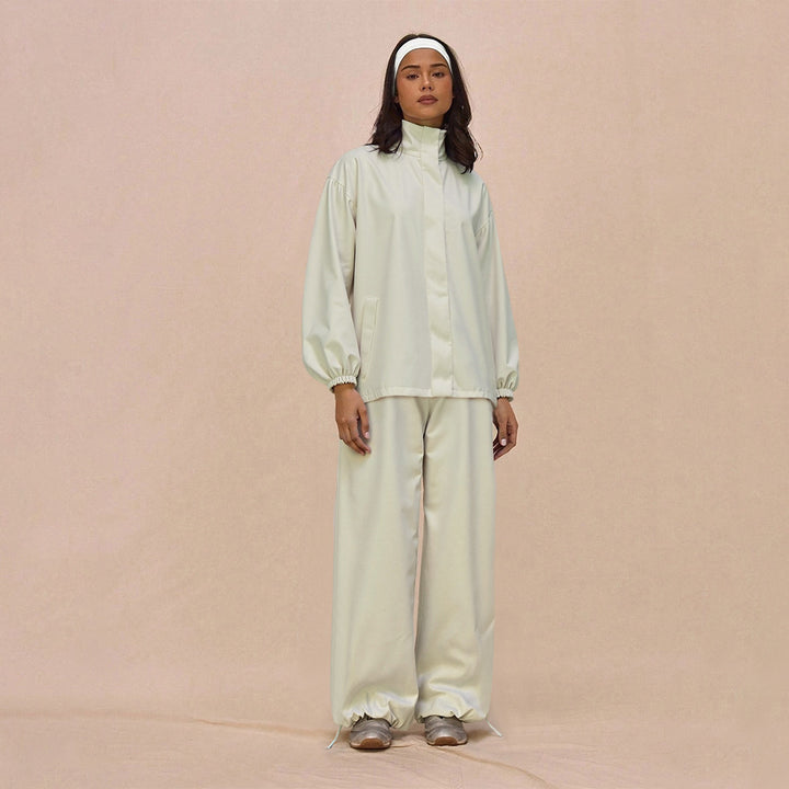 Veste fonctionnelle sportive pour femmes avec poignets de manches élastiques et pantalon ample Levoire