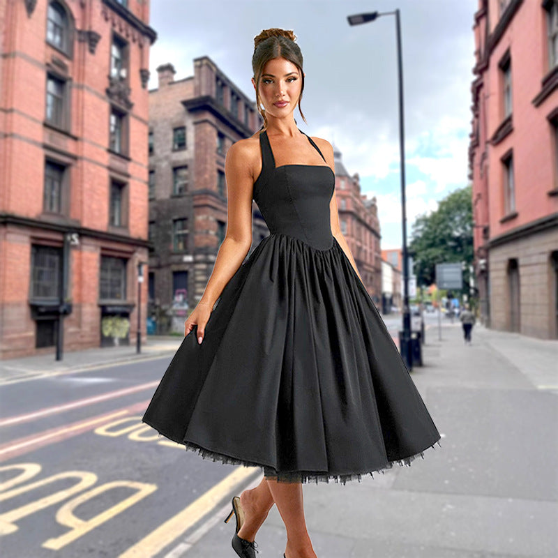 Robe de bal vintage pour femmes avec design décolleté et jupe volumineuse Levoire