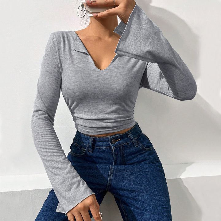 Chemise à manches longues cropped pour femmes avec des manches évasées à la mode et un élégant col en V Levoire