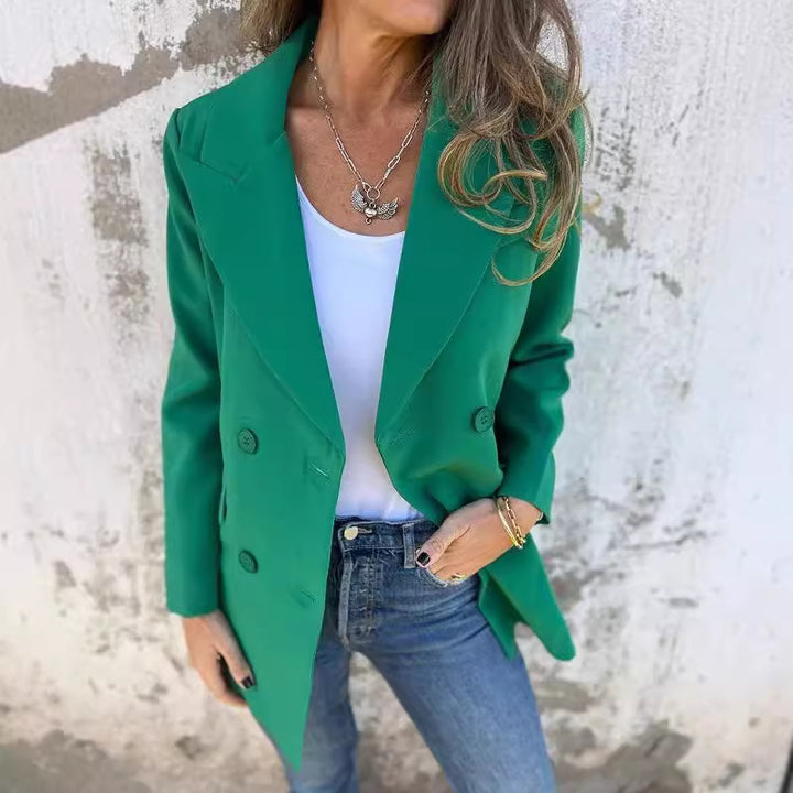 Blazer élégant pour femmes avec patte de boutonnage double et coupe stylée Levoire