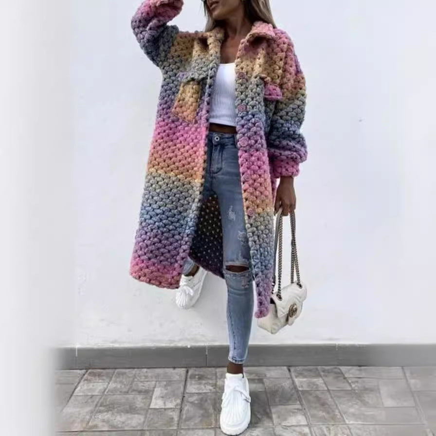 Manteau en tricot surdimensionné et confortable pour femmes, avec des couleurs modernes et des poches pratiques Levoire