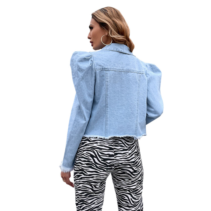 Veste en denim stylée pour femmes avec des manches bouffantes et des détails de boutons décoratifs Levoire