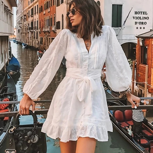 Levoire | Jupe mini avec jolie broderie à lacer