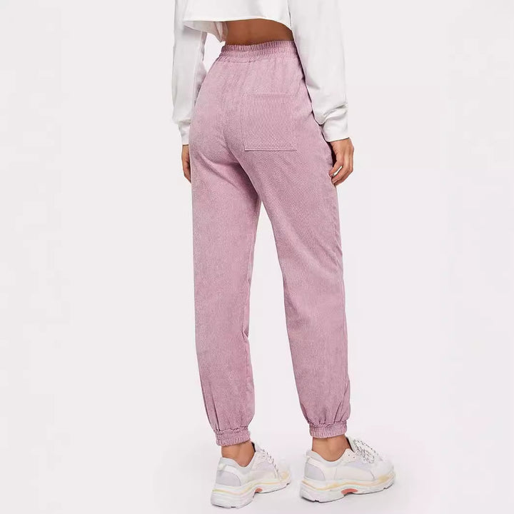 Pantalons de survêtement pour femmes avec taille élastique et poches latérales pratiques Levoire