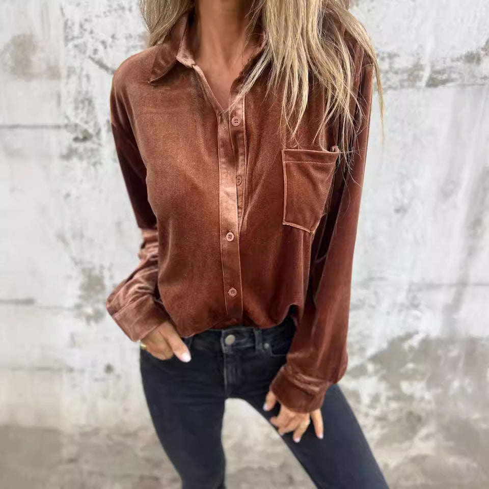 Blouse en velours élégant pour femmes avec poche poitrine pratique et coupe moderne Levoire