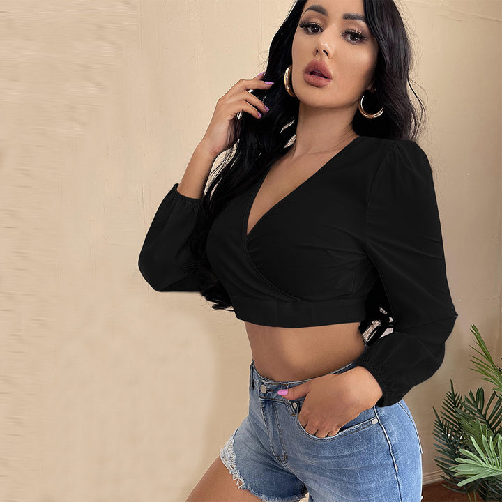 Top cropped féminin avec décolleté en V profond et manches bouffantes élégantes Levoire