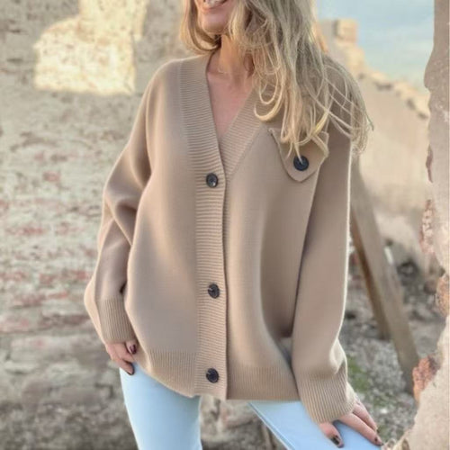 Cardigan en tricot douillet pour femmes avec détails de boutons et manches larges Levoire