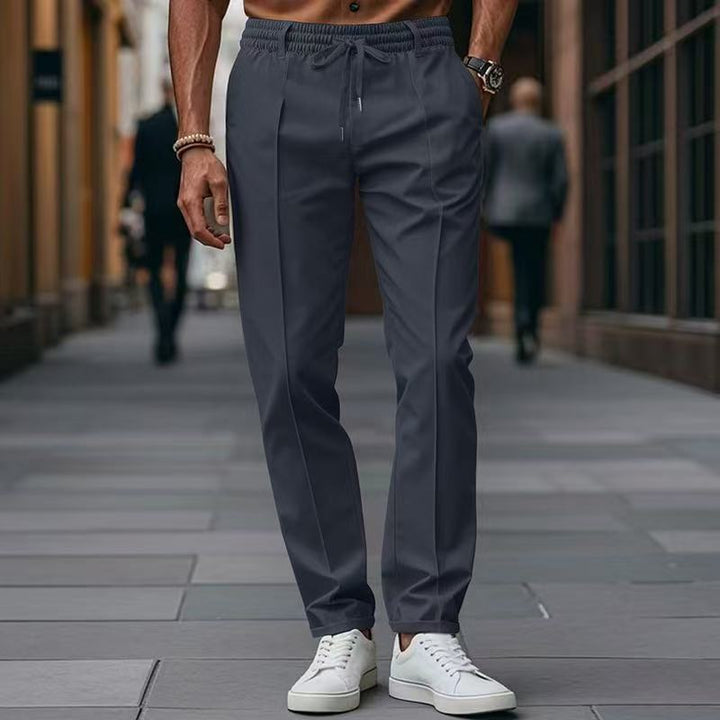 Pantalon élégant pour hommes en leisure avec taille élastique et poches latérales Avriane