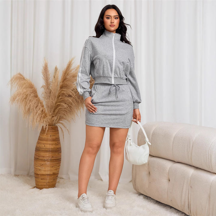 Ensemble de sport pour femme avec haut ajusté et mini jupe élégante Levoire