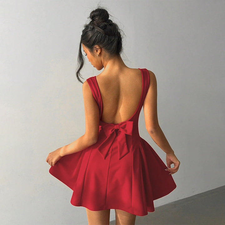 Robe pour femme à coupe ajustée et décolleté carré élégant Levoire