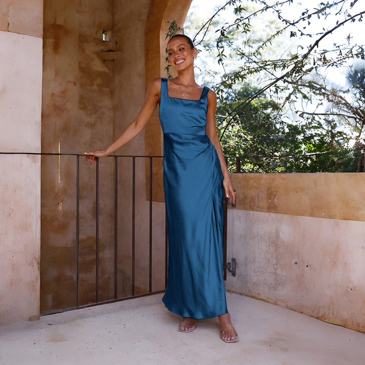 Robe maxi élégante pour femmes avec fente latérale et bretelles fines Levoire