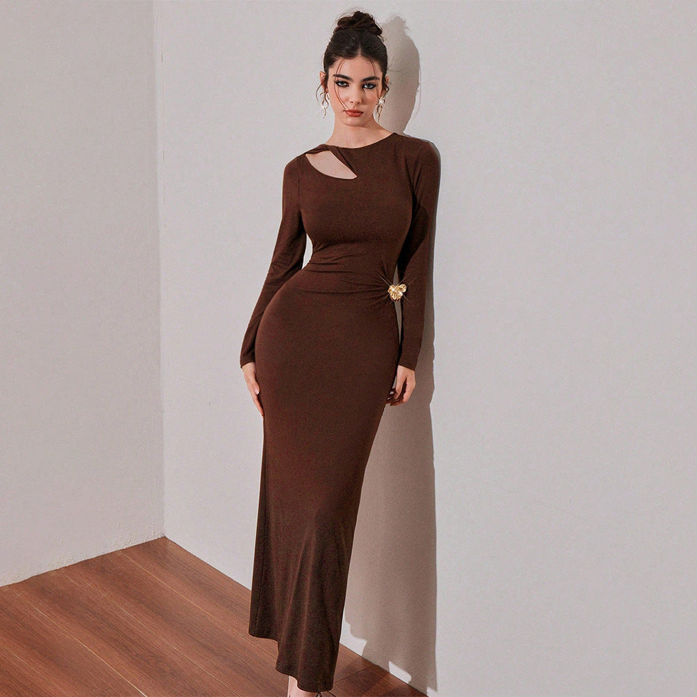 Robe maxi femme avec décolleté asymétrique et drapage sexy Levoire