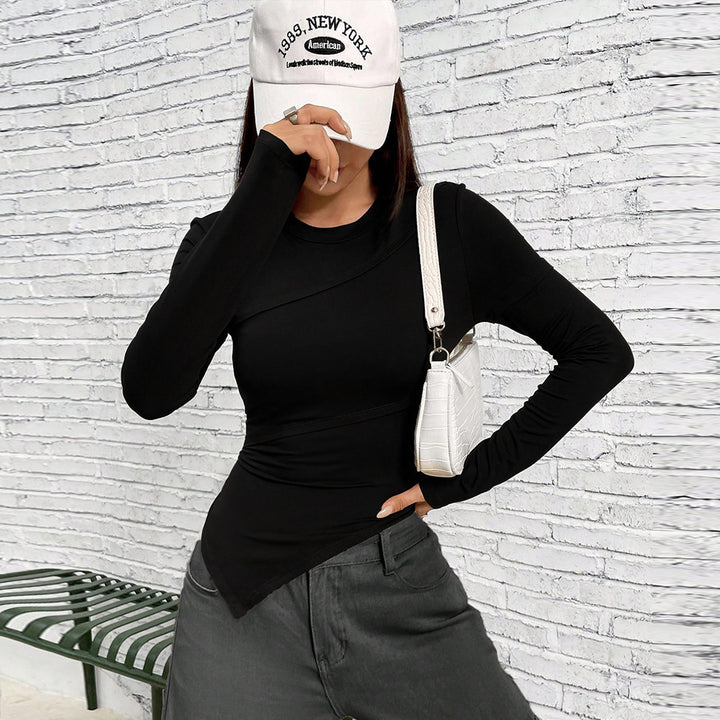 Chemise à manches longues ajustée pour femmes avec design asymétrique et coupe tendance Levoire