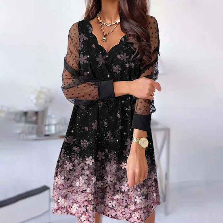 Levoire | Robe longue à manches longues en filet transparent avec décolleté en V carthame