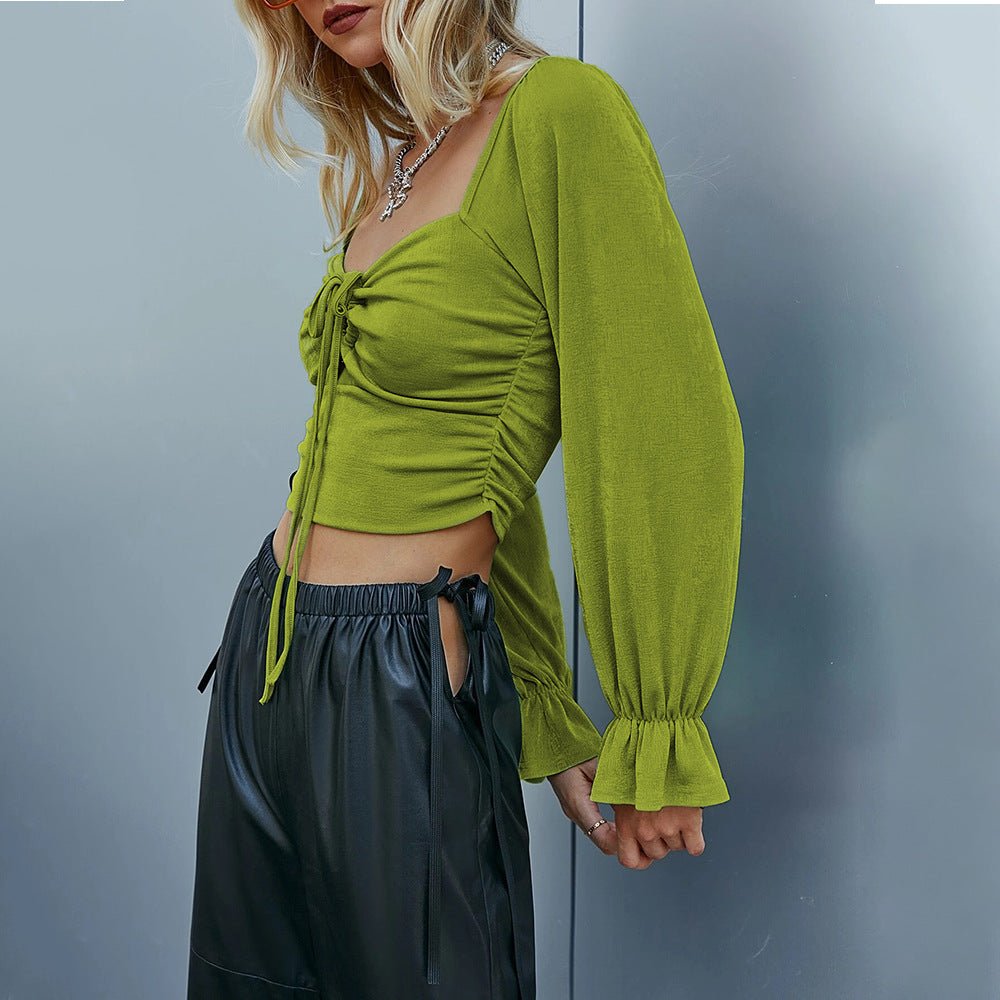 Chemise pour femmes à manches longues courte avec des motifs de volants complexes et un détail nouable Levoire