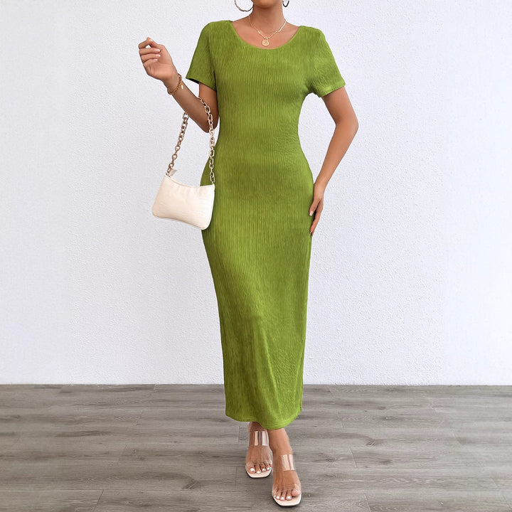 Robe maxi côtelée pour femme avec coupe ajustée et manches courtes Levoire