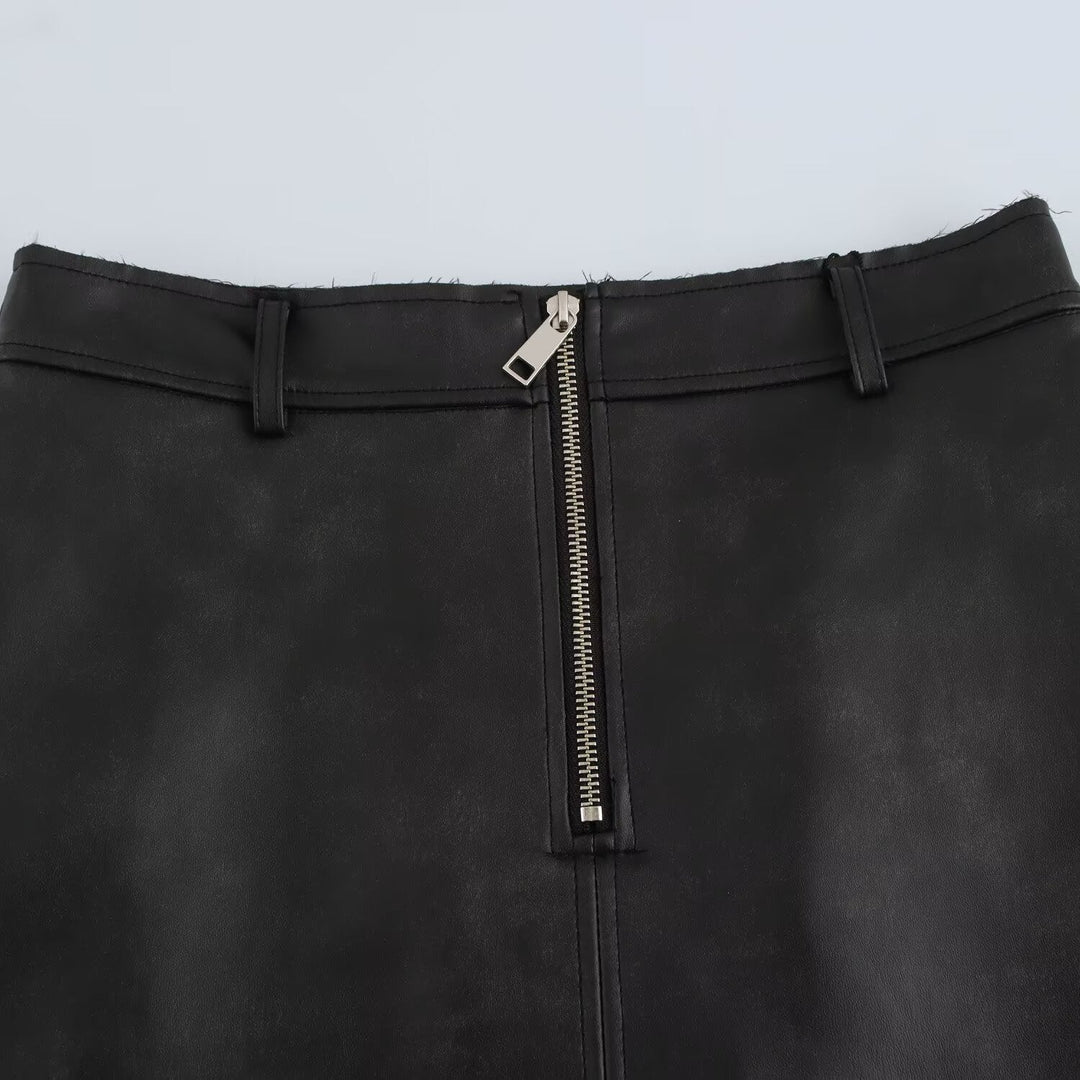 Levoire | Jupe midi en simili cuir légère tendance