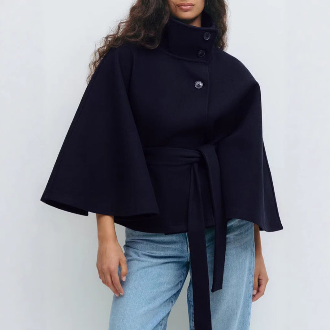 Veste de transition pour femmes avec une coupe large et une couture élégante Levoire