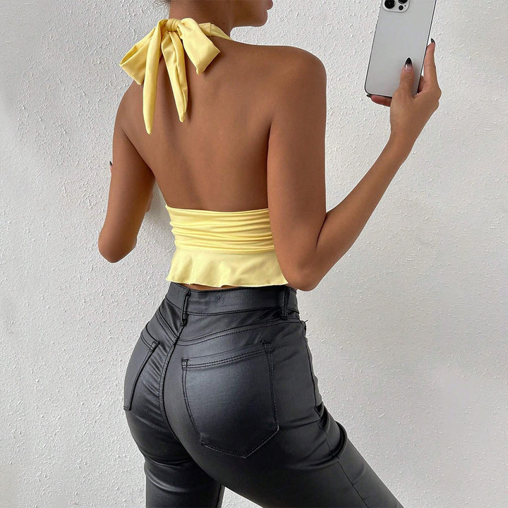Top enveloppant pour femmes avec décolleté en V profond et détails de volants sophistiqués Levoire