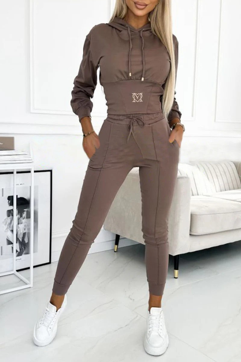 Costume de sport pour femmes avec taille élastique et cordon créatif Levoire